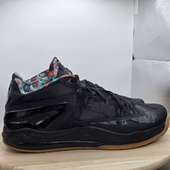 Mens Size 13 - Nike Max LeBron 11 XI Low Black Gum Sneakers Shoes  642849-078 - Picture 3 of 9